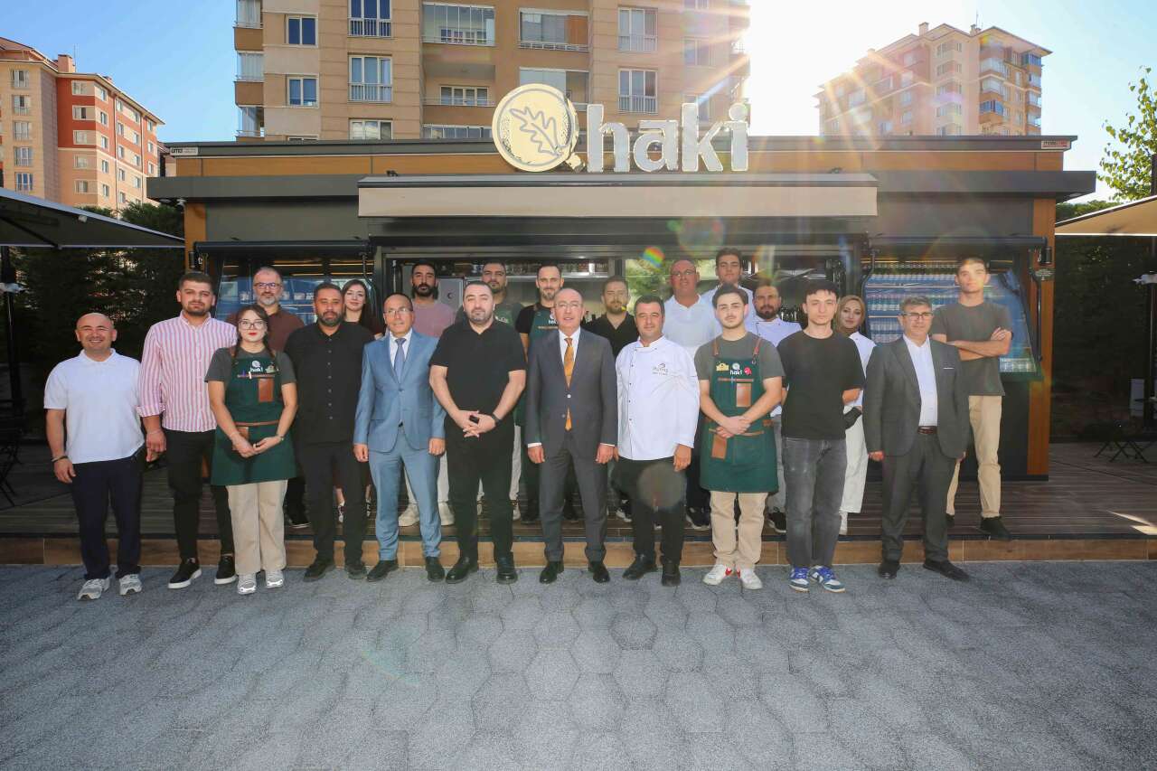 Haki Kafe’den Konya’ya dördüncü şube! Yenişehir’de kapılarını açtı 4